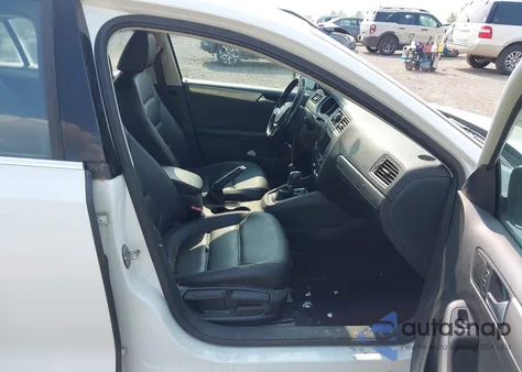 2017 Volkswagen Jetta 1.4T Se from USA, damaged, VIN 3VWDB7AJ5HM306919